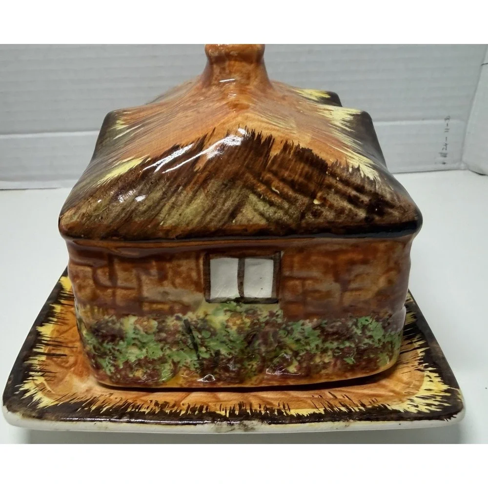 Vintage Cottage shaped butter/cheese dish - Made in England by Price Bros. PO 42